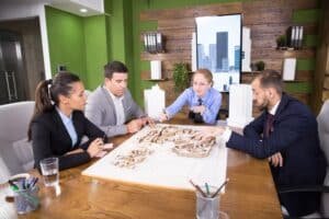 Mengembangkan Rencana Bisnis Agen Properti yang Efektif