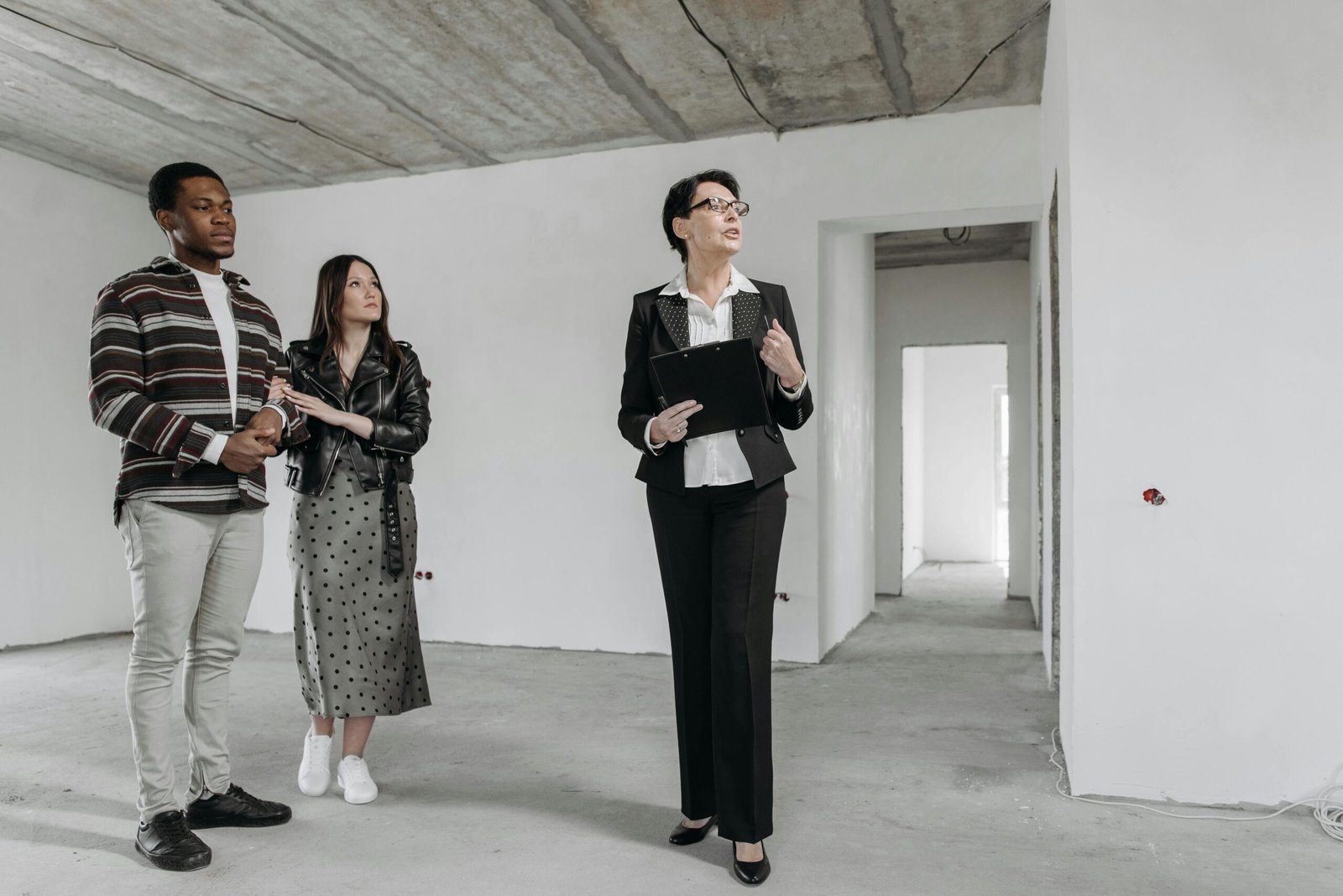 Pohon Peneduh di Rumah: Lindungi dari Terik Matahari dan Ciptakan Suasana Sejuk